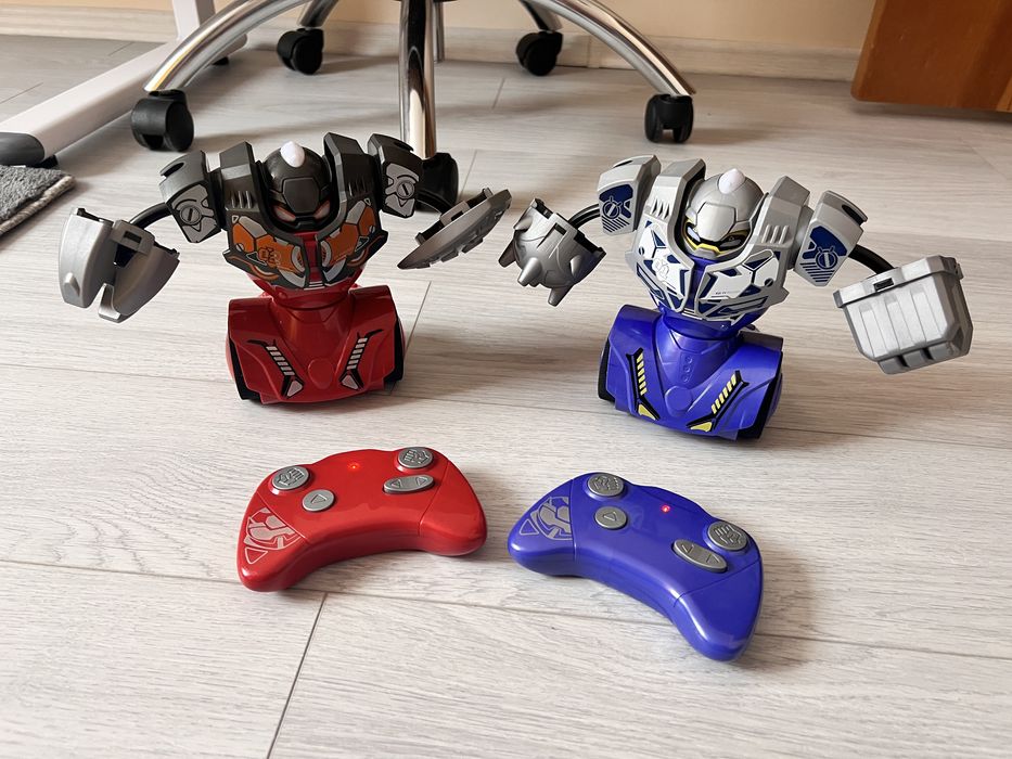 Vânzarea de roboți de luptă “Robot combat”