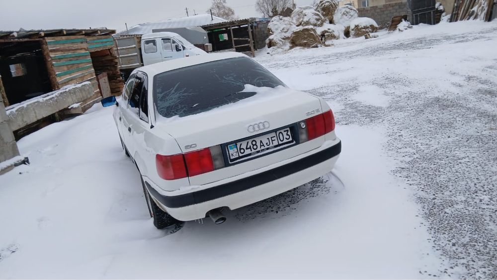 Продам ауди б4 93г