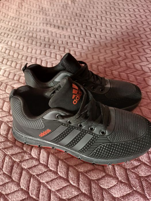 Кроссовки осень-весна