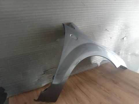 Aripa Fata Dreapta Ford Focus 2/II 2004-2008 (Magnum Grey)