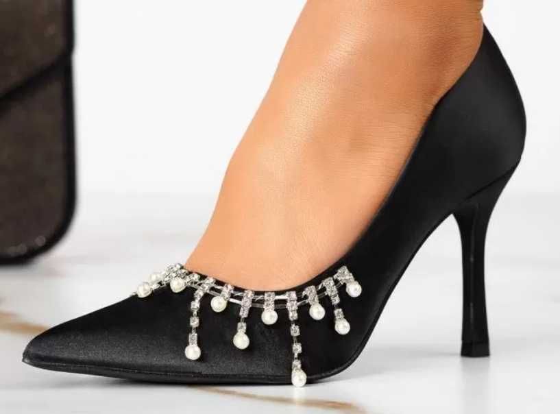 Pantofi Stiletto Negri Satin - Noi cu Perle și Strasuri