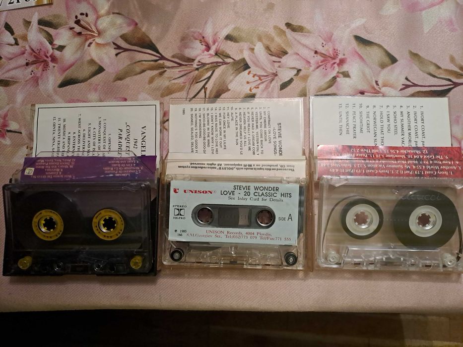 Аудио касети с музика и др.