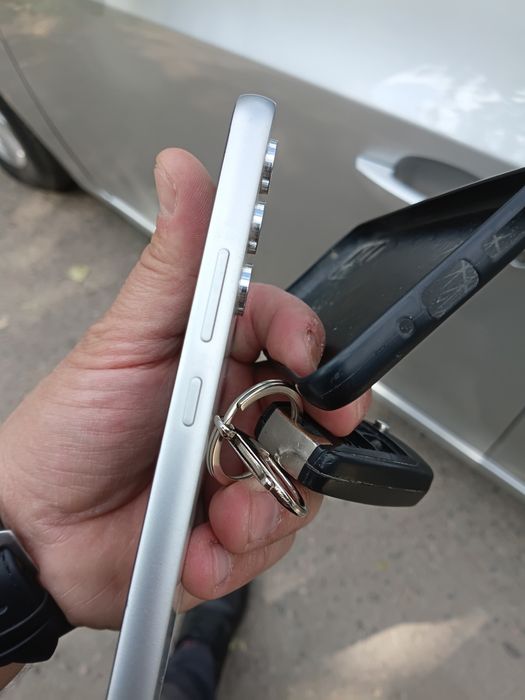 Продаеться Самсунг А54 5J