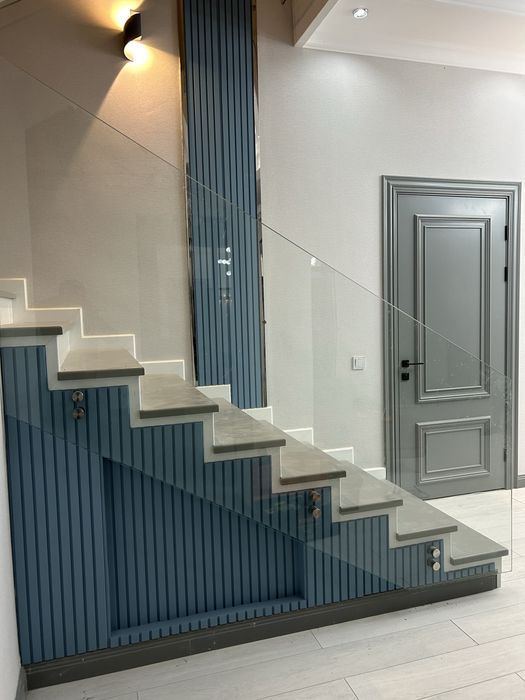 Стеклянный перила