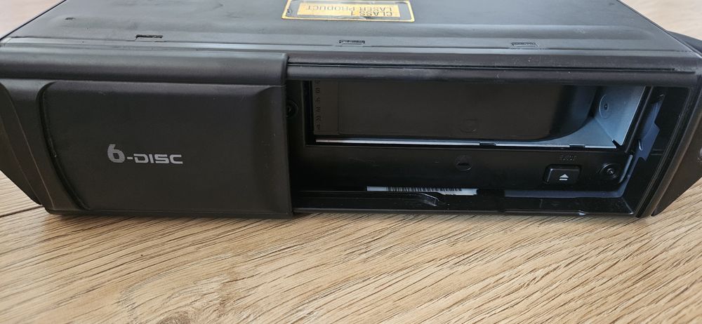 CD Changer за 6 диска