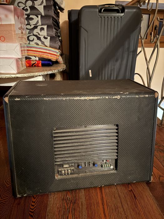 Сабвуфер б/у в хорошем состоянии