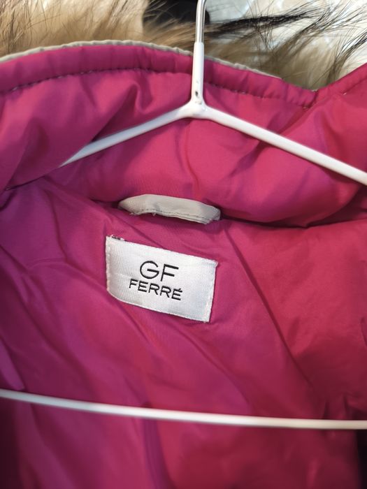 Пуховик GIANFRANCO FERRE , оригинал на девочку