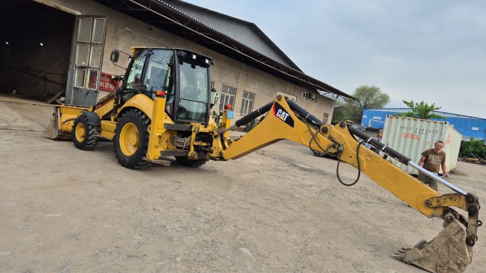 Аренда экскаватора-погрузчика