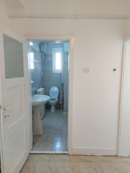 Închiriez apartament strada Horea