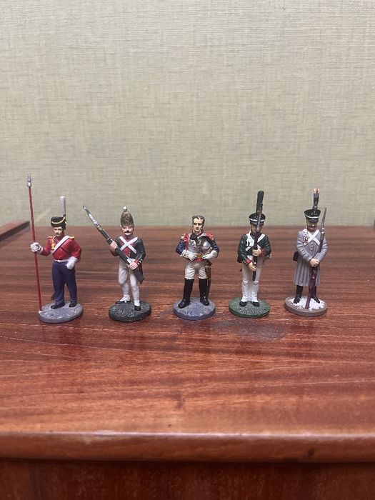 Коллекционные оловянные солдатики