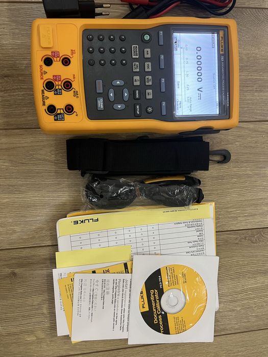 Калибратор Fluke 753