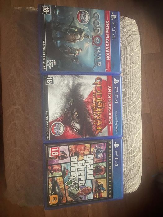 Продам sony playstation 4 slim