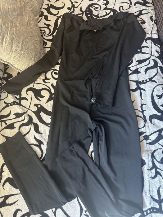 Перфектен безупречен и не носен !!!