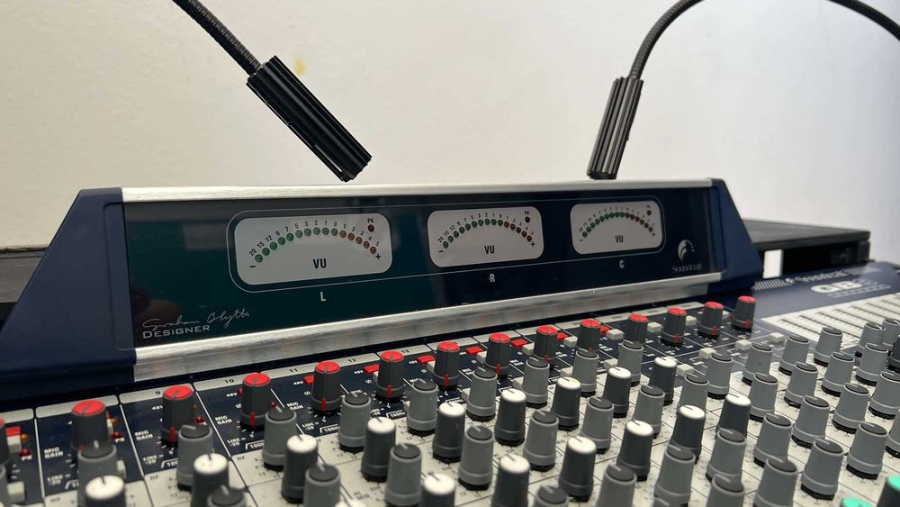 СПЕШНО - Soundcraft GB8 32-канален миксер – Топ оферта с кейс!