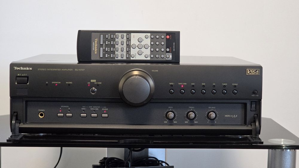 Amplificator stereo Technics SU-A707 cu telecomanda
