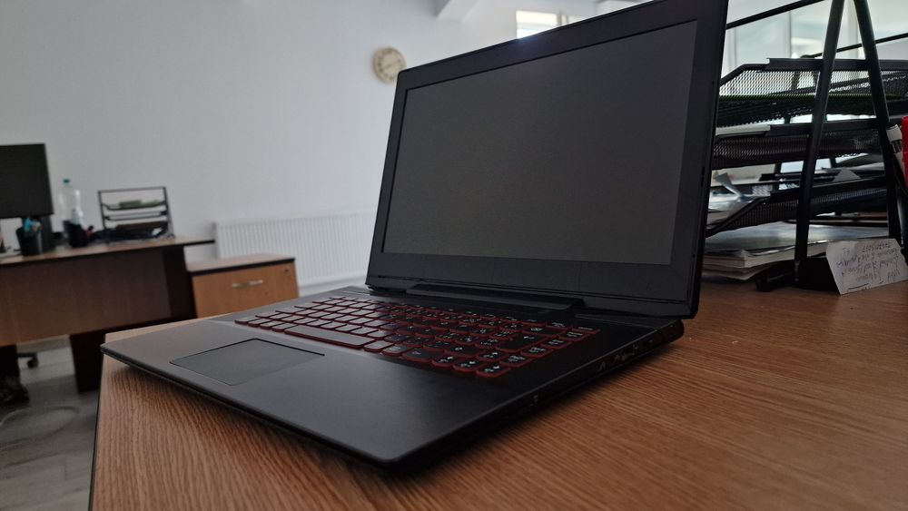 Laptop gaming LENOVO y40-80