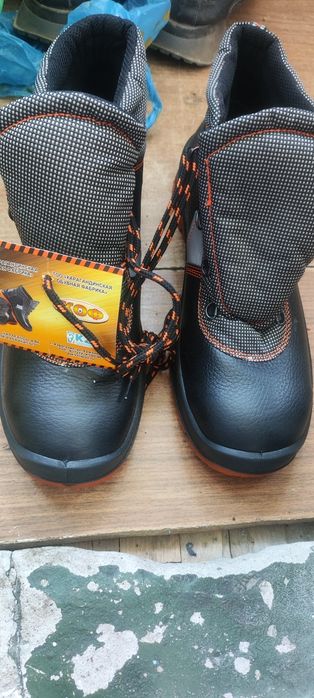 Продам летние ботинки