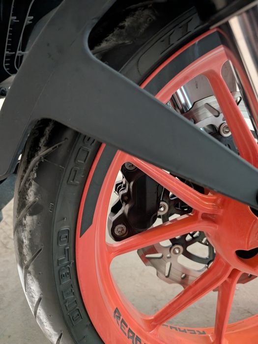 Мотоциклет KTM  Duke  390