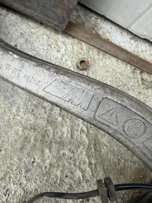 Преден десен шенкел bmw m2 f82 m3 f80 m4 f82 бмв м2 ф87 м3 ф80 м4 ф82