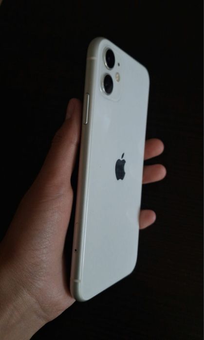 Продам Iphone 11