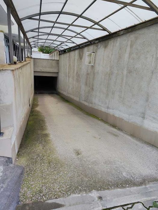 Дава се под наем Гараж / Паркомясто в София, Дианабад - 18 кв.м за 147.9 € - Снимка #2