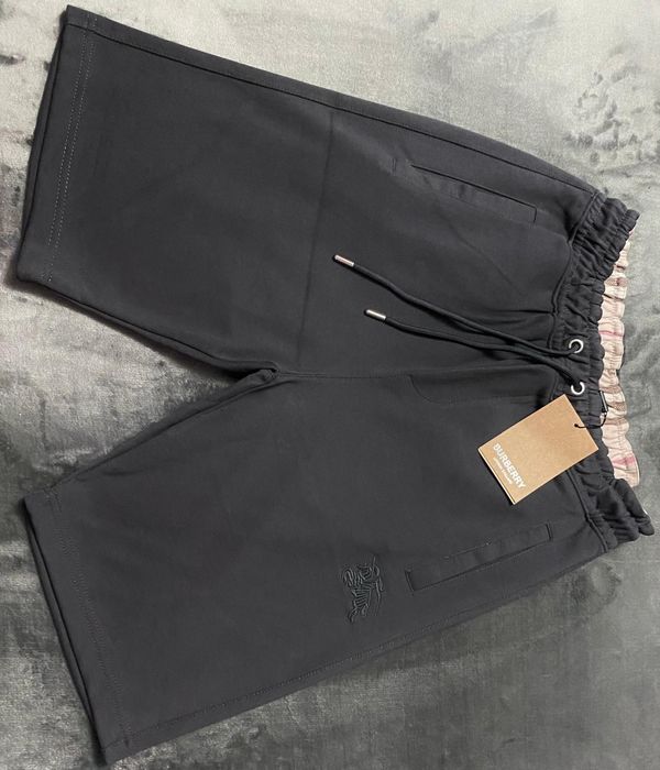 Vând pantalon nou de bărbați