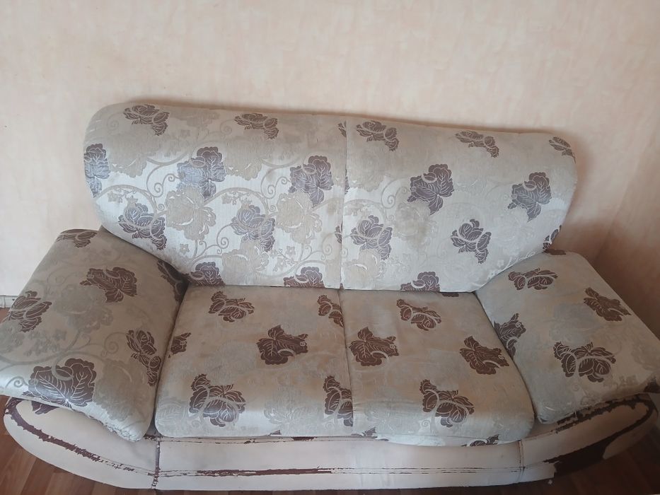 Продаём 2 ДИВАНА И кресло
