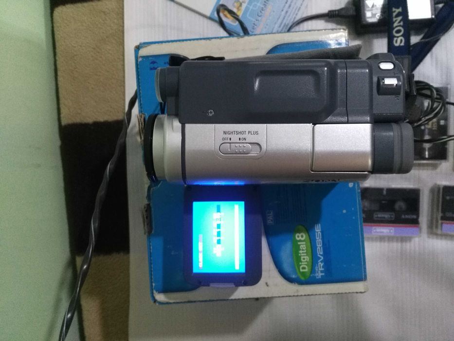 видео-камера SONY DCR-TRV 265E HANDYCAM Digital 8 и плата захвата 1394