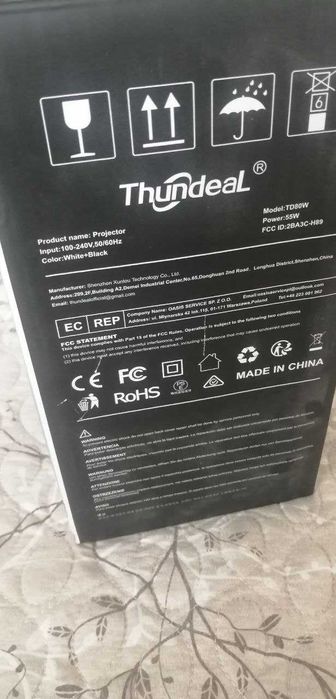 Thundeal TD80W proyektor. sotiladi srochna ishlatilmagan yangi
