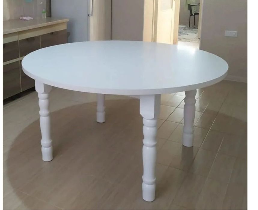 Продам стол 150 диаметр и 10 стуля