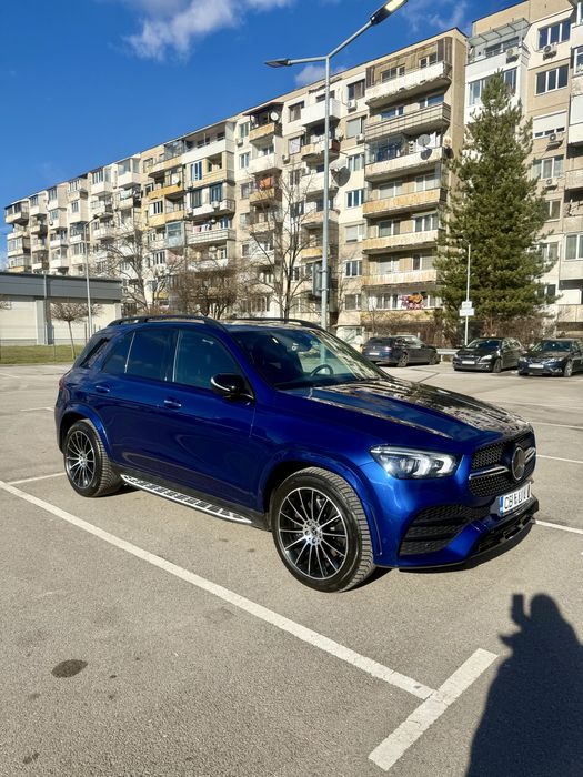 Автомобил под наем за трансфер,събитие,клип.
