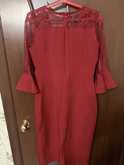 Женское платье праздничное