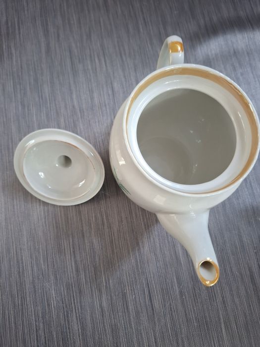 Руски  чайник от порцелан