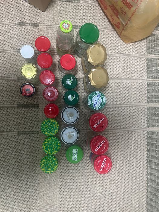 Продаю 25 банок стеклянных