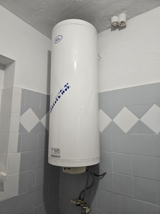 Бойлер 80 литра работещ