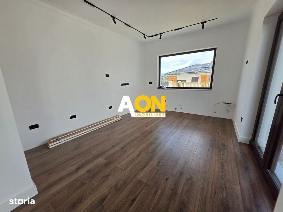 Casă Individuală de Vânzare, 4 Camere, 500mp Teren, Zona Alba Micești
