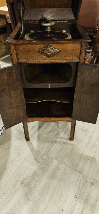 Стар английски грамофон