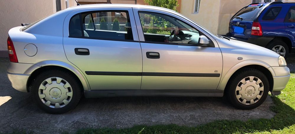 Opel astra, benzina din 2007