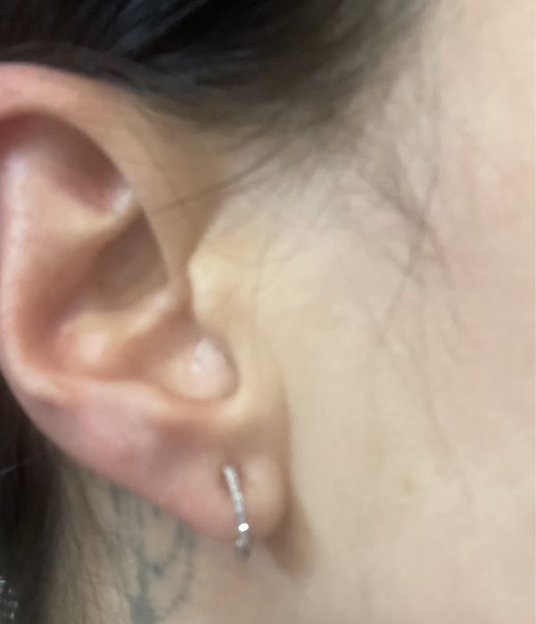 Златни обеци с диаманти