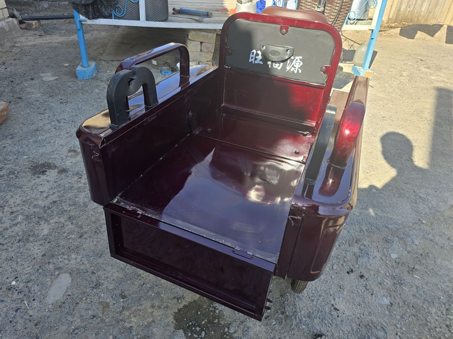 В.            елик