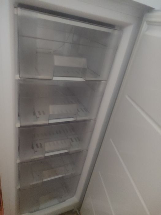 Продам холодильник и морозильник