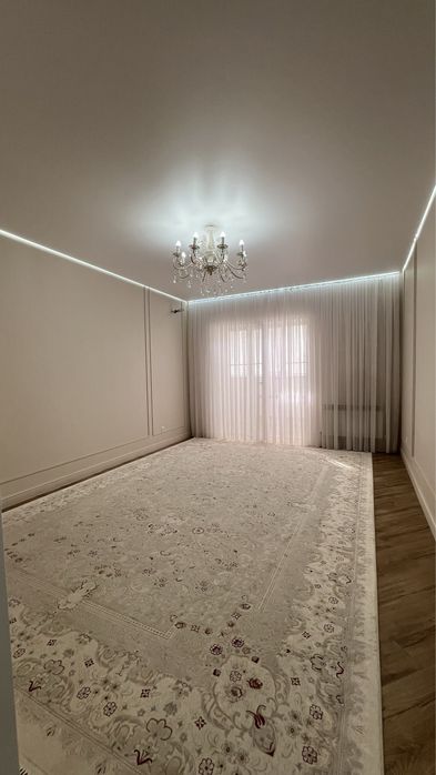 Продам 3 ком.кв 135 кв м2