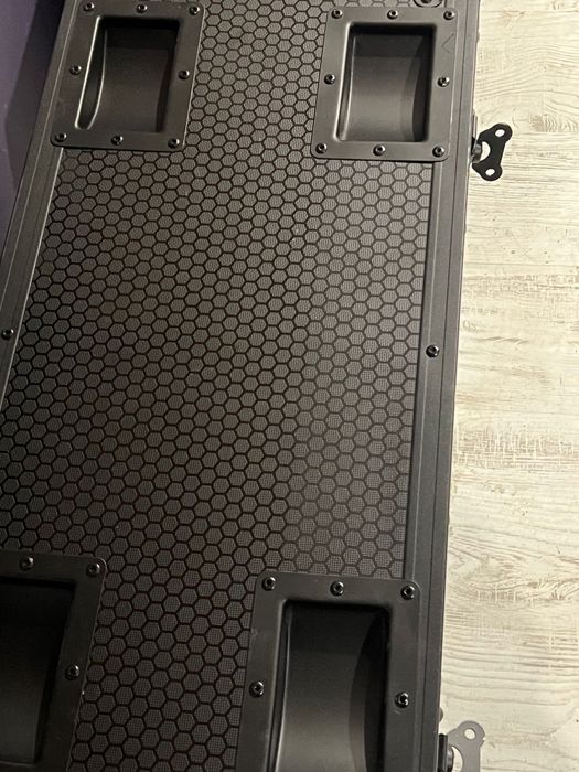 Case-uri Beam 7R 230 dublu cu roti Beam 10R