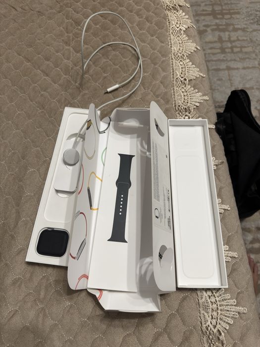 Apple Watch Series 7 45 мм