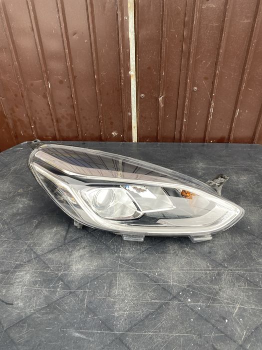 Far dreapta lupa led halogen ford fiesta mk8 2018-2023