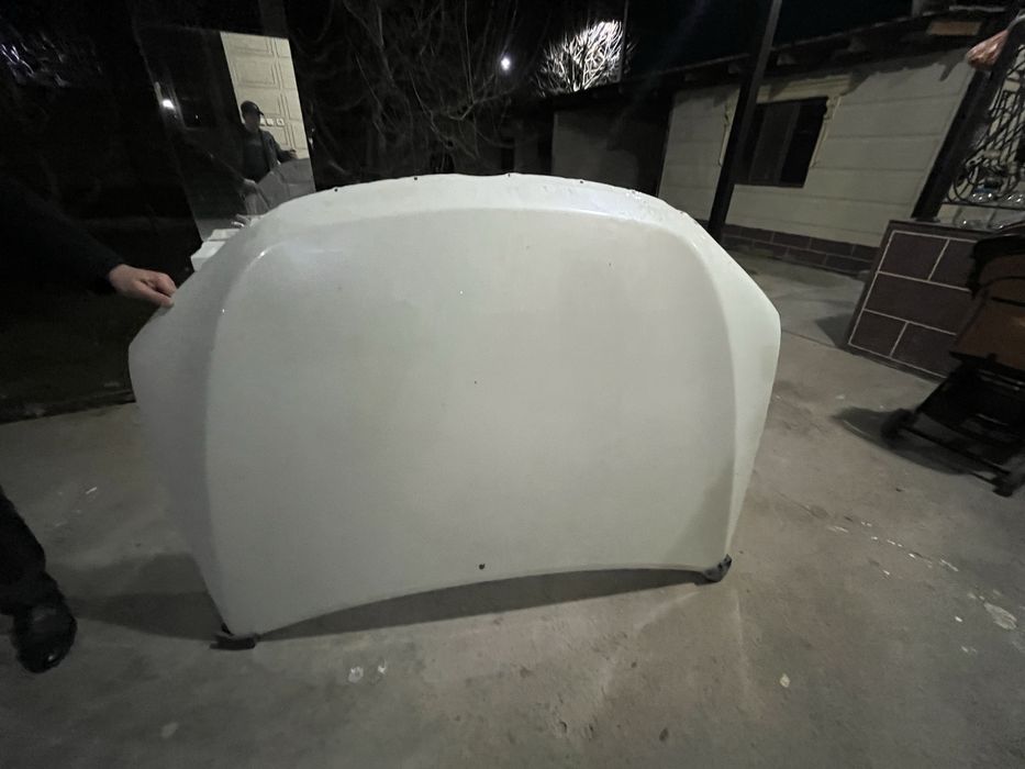 Продам капот камри 55 оригинал