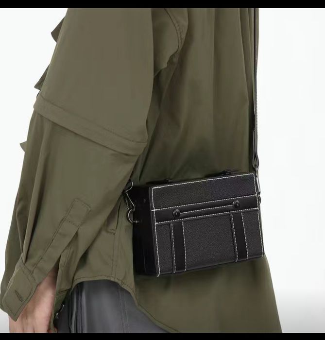 Сумка черная, вместительная