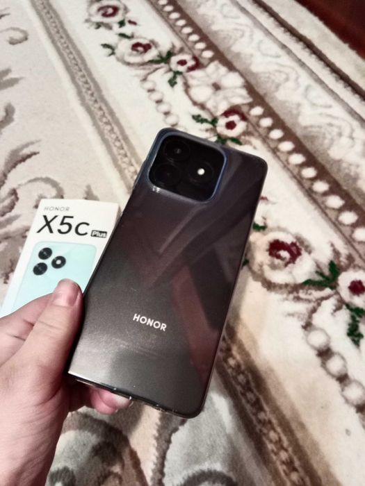 Продам смартфон хонор х5 плюс с