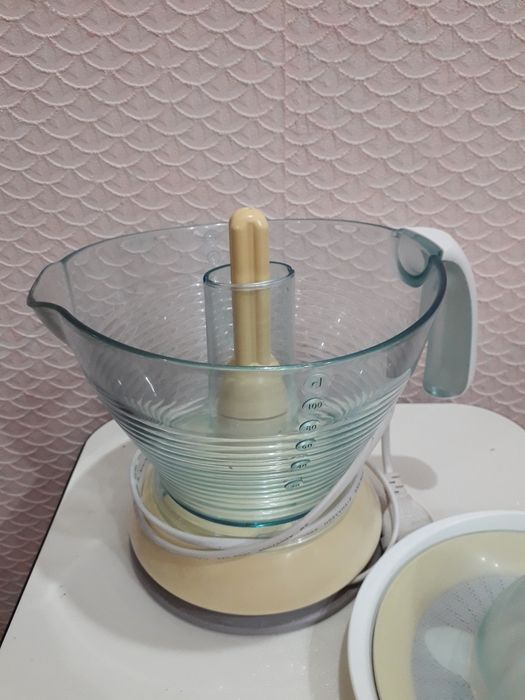 Соковыжималка для цитрусовых