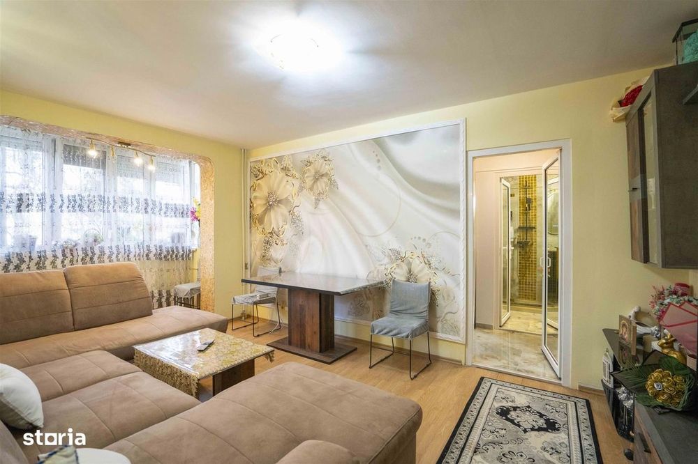 Apartament cu 3 camere pe str. Aluminei